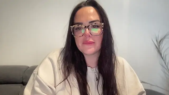 clara lu online show from May 14, 5:47 am