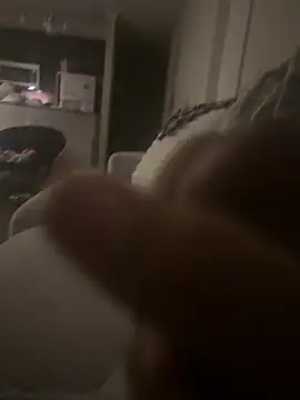 Snapshot of jstevens2800 chatting on December 19, 10:45 am jstevens2800 online show from December 19, 10:45 am