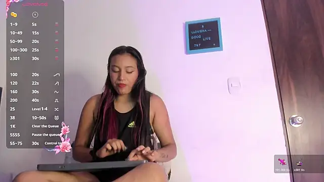 katia  dann online show from December 16, 11:10 pm