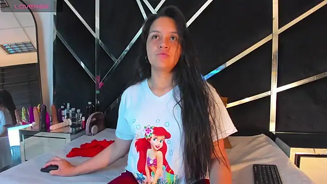 Ivanna18 x online show from October 14, 3:40 am