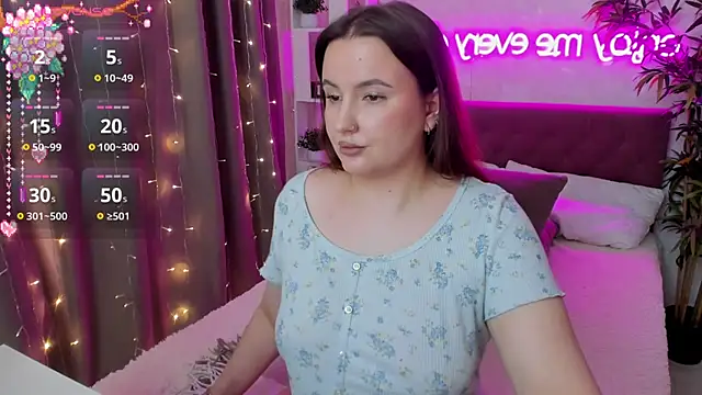 Snapshot of FeralPeach chatting on February 26, 9:53 am FeralPeach online show from February 26, 9:53 am