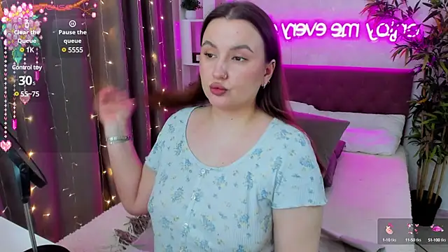 Snapshot of FeralPeach chatting on March 9, 10:30 am FeralPeach online show from March 9, 10:30 am