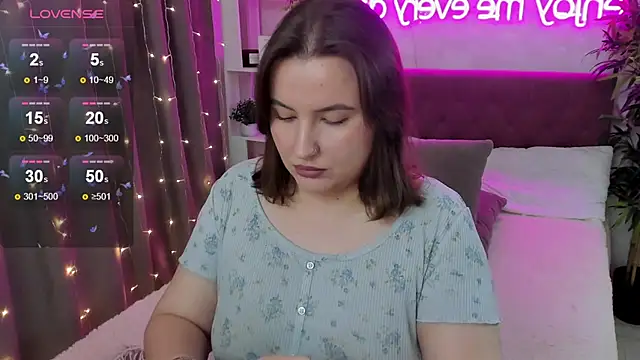 FeralPeach online show from November 12, 5:08 am