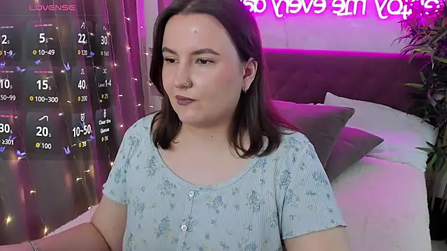 FeralPeach online show from January 18, 5:22 am