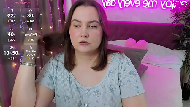 FeralPeach online show from March 6, 6:32 am