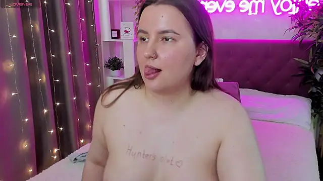 FeralPeach online show from May 2, 7:46 am