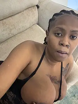 Snapshot of Rose_berry chatting on October 10, 7:13 pm Rose berry online show from October 10, 7:13 pm