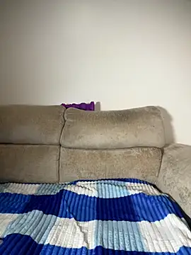 Rose berry online show from February 28, 4:57 am