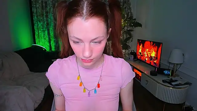 Alyssa Smitt online show from January 7, 11:18 pm