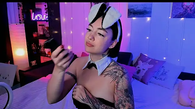 Magic Allie online show from November 16, 6:19 am