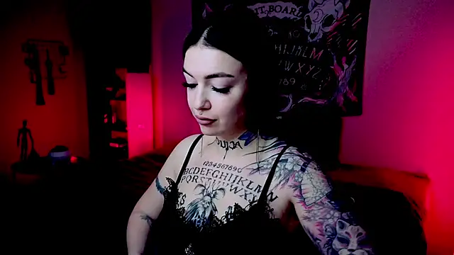 Snapshot of Magic_Allie chatting on March 25, 7:53 pm Magic Allie online show from March 25, 7:53 pm