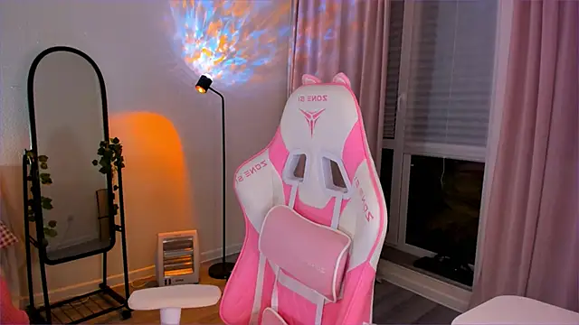 Snapshot of Eva_Davi chatting on March 29, 2:33 am Eva Davi online show from March 29, 2:33 am