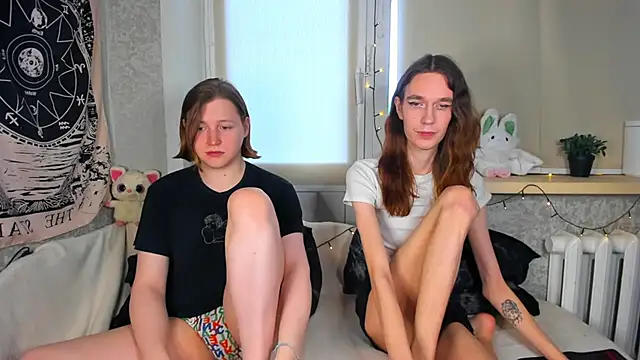 Snapshot of Calvin_and_Kevin chatting on January 8, 5:32 am Calvin and Kevin online show from January 8, 5:32 am