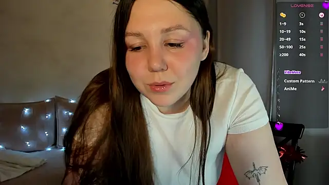 Ruth Oliver online show from December 15, 7:46 am