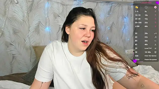 Ruth Oliver online show from December 28, 8:26 am