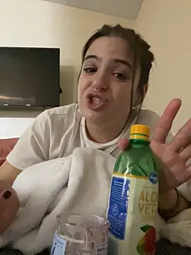 Snapshot of SafeinouterSpace chatting on September 23, 5:21 am SafeinouterSpace online show from September 23, 5:21 am