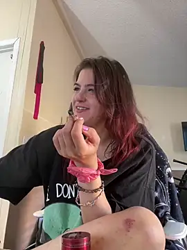 Snapshot of SafeinouterSpace chatting on September 23, 6:11 pm SafeinouterSpace online show from September 23, 6:11 pm