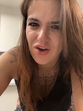 Snapshot of SafeinouterSpace chatting on November 2, 4:37 am SafeinouterSpace online show from November 2, 4:37 am