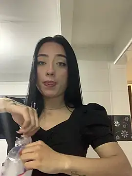 Ady 18 online show from January 4, 4:43 pm