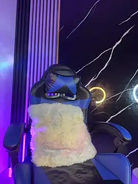 Snapshot of Ady_18 chatting on October 29, 7:37 pm Ady 18 online show from October 29, 7:37 pm