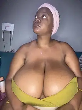 Chubbykarisma27 online show from September 20, 9:16 pm