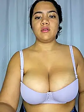 Watagatapitusberry1 online show from October 20, 12:11 am