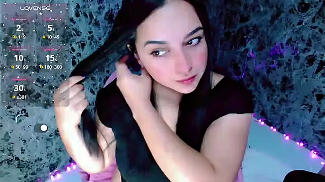 Snapshot of Lanna_belle28 chatting on December 22, 2:03 pm Lanna belle28 online show from December 22, 2:03 pm