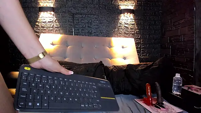 Sweet-Monica online show from January 10, 1:31 pm