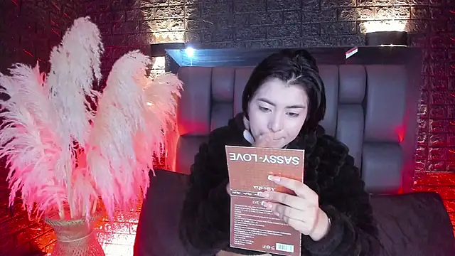 Snapshot of Sweet-Monica chatting on September 23, 10:51 am Sweet-Monica online show from September 23, 10:51 am