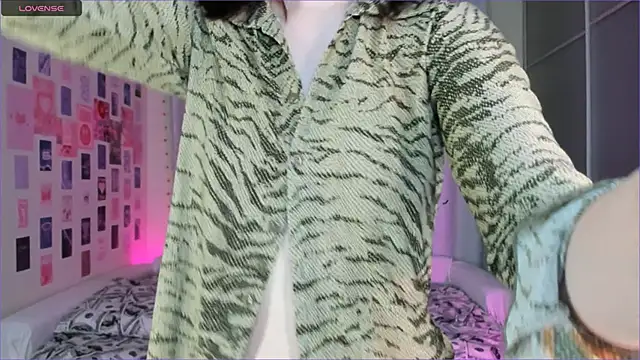 Vanessa Verona online show from December 22, 5:04 am