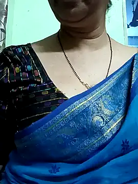 Snapshot of Rosy-B chatting on December 29, 12:52 am Rosy-B online show from December 29, 12:52 am