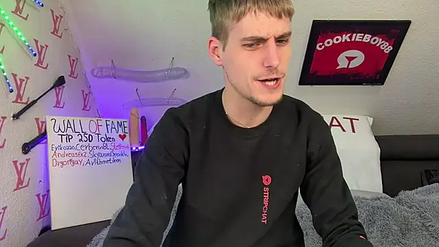 Cookieboy88 online show from May 5, 3:31 pm