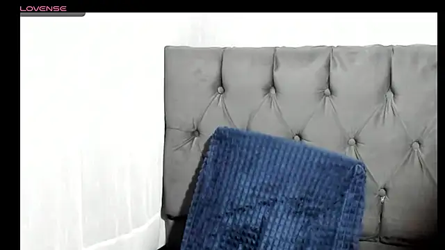 amberr34 online show from March 15, 4:54 pm