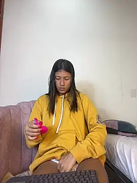 Snapshot of Valentinabaker chatting on January 29, 9:23 am Valentinabaker online show from January 29, 9:23 am