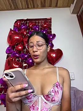 Snapshot of Valentinabaker chatting on February 17, 10:40 am Valentinabaker online show from February 17, 10:40 am