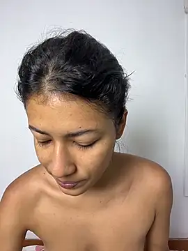 Valentinabaker online show from November 3, 9:32 am