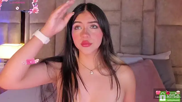 SofiScott  online show from February 17, 8:58 pm