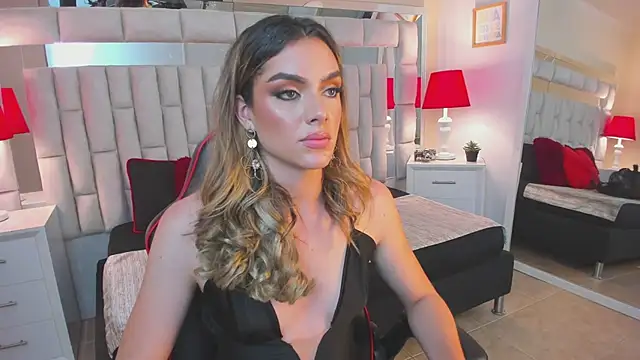 Snapshot of mariiahneedles chatting on February 9, 3:11 am mariiahneedles online show from February 9, 3:11 am