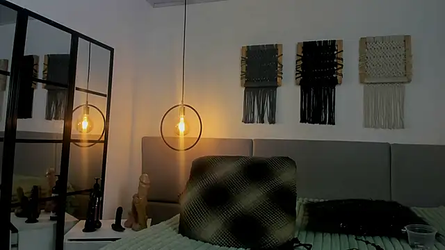 Sweet camille online show from May 7, 2:28 am