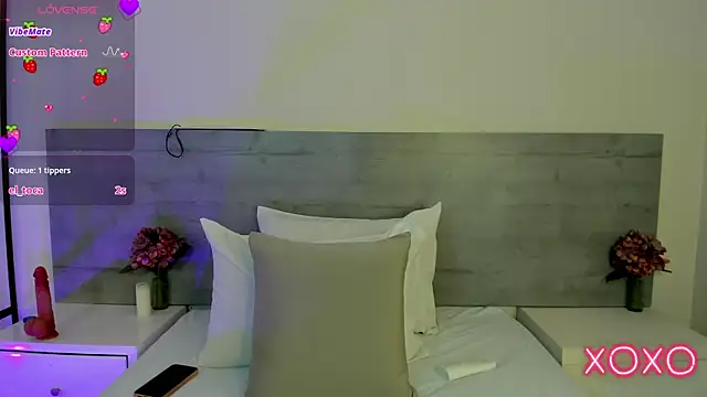 DulceColeman online show from May 11, 11:27 am