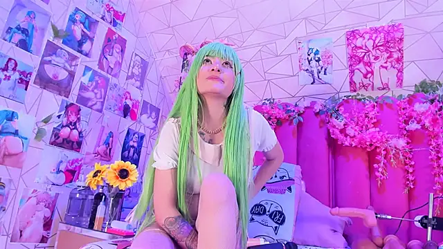 Alicebenett online show from September 29, 8:13 pm