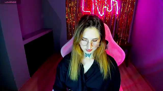 Snapshot of your_tora chatting on December 13, 5:43 pm your tora online show from December 13, 5:43 pm