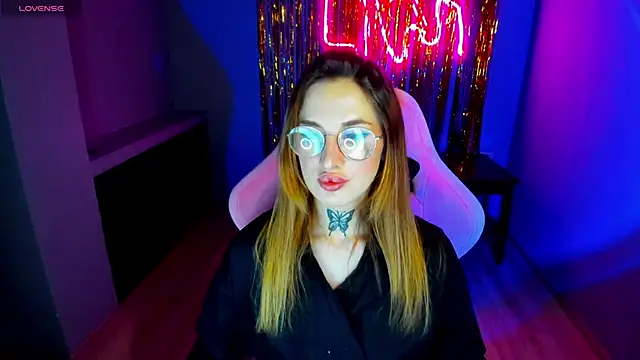 Snapshot of your_tora chatting on December 13, 8:47 pm your tora online show from December 13, 8:47 pm