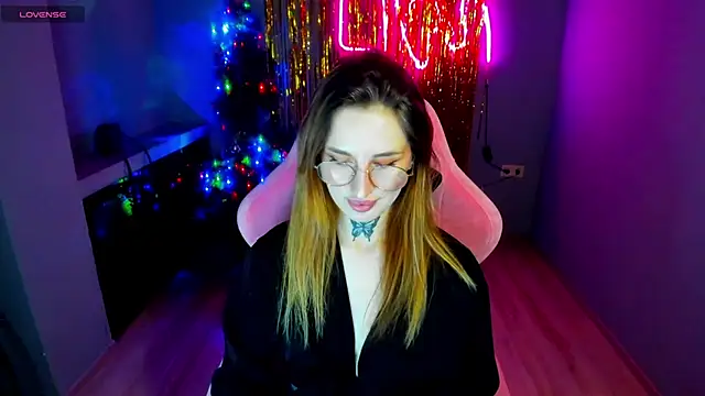 Snapshot of your_tora chatting on January 4, 1:10 pm your tora online show from January 4, 1:10 pm