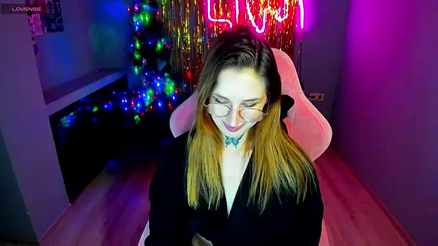 Snapshot of your_tora chatting on January 9, 1:35 pm your tora online show from January 9, 1:35 pm