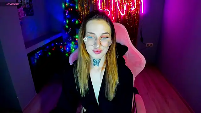 Snapshot of your_tora chatting on January 14, 1:49 pm your tora online show from January 14, 1:49 pm