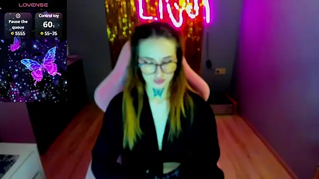 Snapshot of your_tora chatting on March 11, 1:34 pm your tora online show from March 11, 1:34 pm