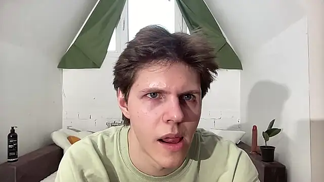 Snapshot of Nick_Win chatting on January 4, 9:21 am Nick Win online show from January 4, 9:21 am