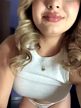Snapshot of SaraFerreira chatting on September 8, 11:26 pm SaraFerreira online show from September 8, 11:26 pm