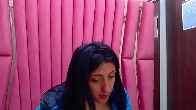 Cameron cutte online show from December 15, 7:13 am